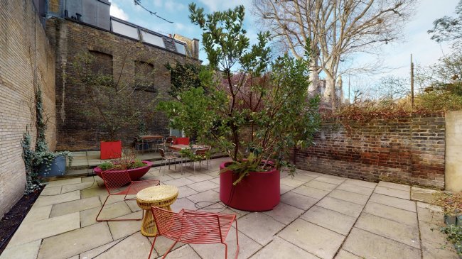 5 Doughty Street, Bloomsbury, London WC1N 2PL 4