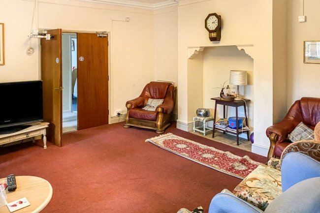 63 The Park, Yeovil, Somerset BA20 1DF 4