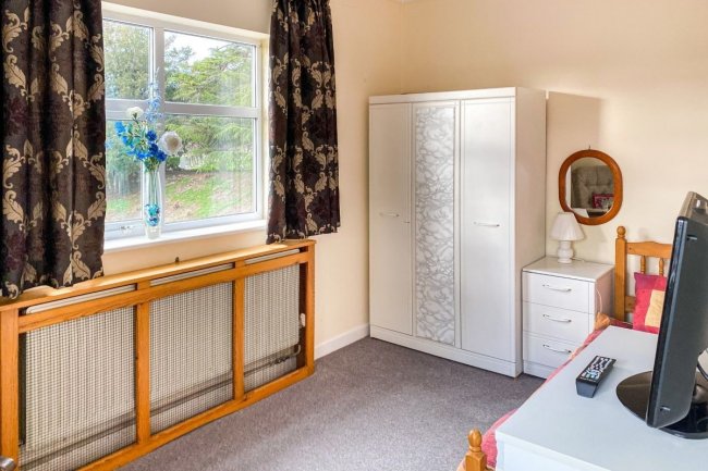63 The Park, Yeovil, Somerset BA20 1DF 4