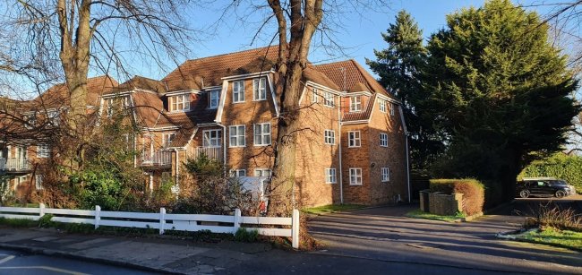 Garage 19 Wych Elm Lodge, 29 London Lane, Bromley, Kent BR1 4HB
 5