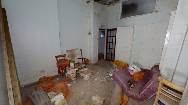 53 Killieser Avenue, Streatham, London, SW2 4NX
 1