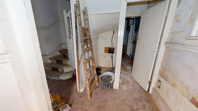 53 Killieser Avenue, Streatham, London, SW2 4NX
 1