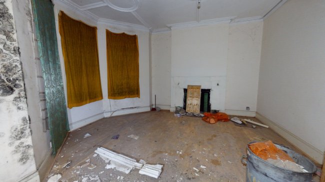 53 Killieser Avenue, Streatham, London, SW2 4NX
 1