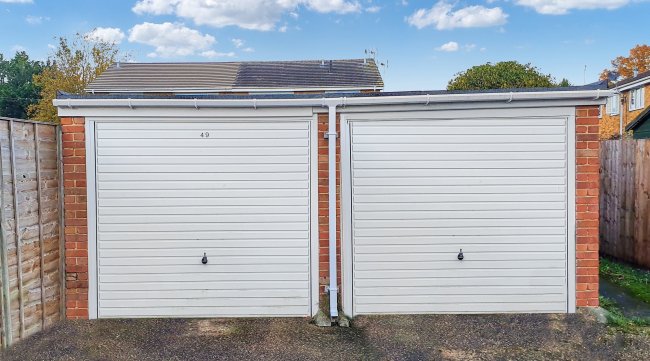 Garage 49 Meon Crescent, Chandler’s Ford, Eastleigh, Hampshire SO53 2PA
 8