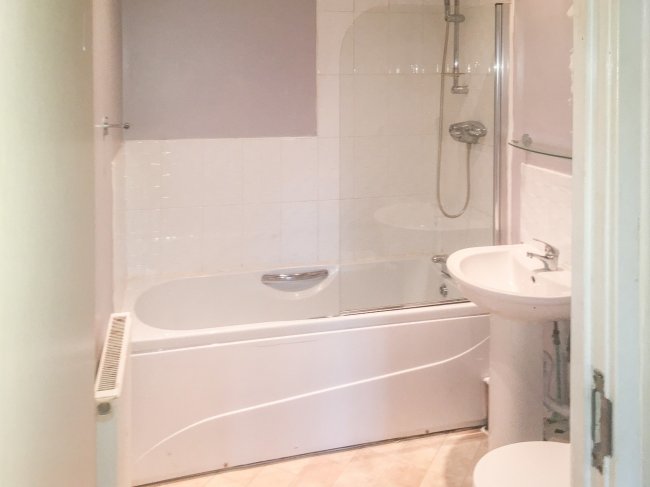 26 Campbell Close, Nottingham, Nottinghamshire, NG8 5PB 7