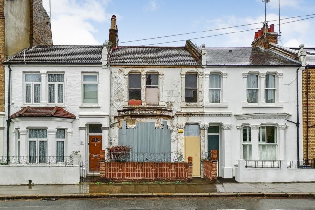 32 Tunis Road, Shepherds Bush, London, W12 7EZ 10