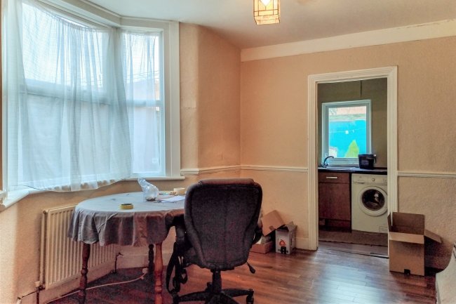 23 Colne Road, Hackney, London E5 0JQ
 6