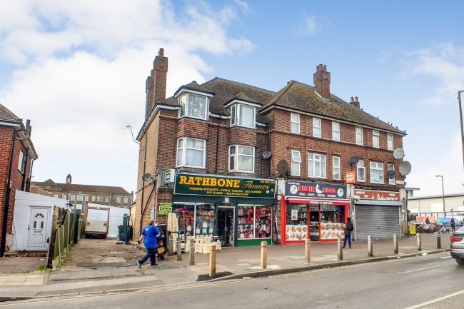 6 Lodge Avenue, Dagenham, Essex RM8 2JA
 8