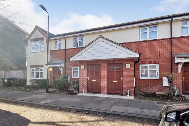 11 Marshside Close, Edmonton, London N9 8LQ
 7
