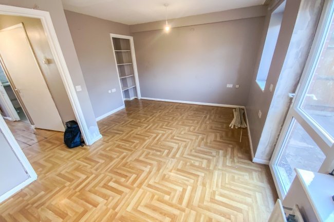 4 Devonshire Road, Edmonton, London N9 8LU
 8