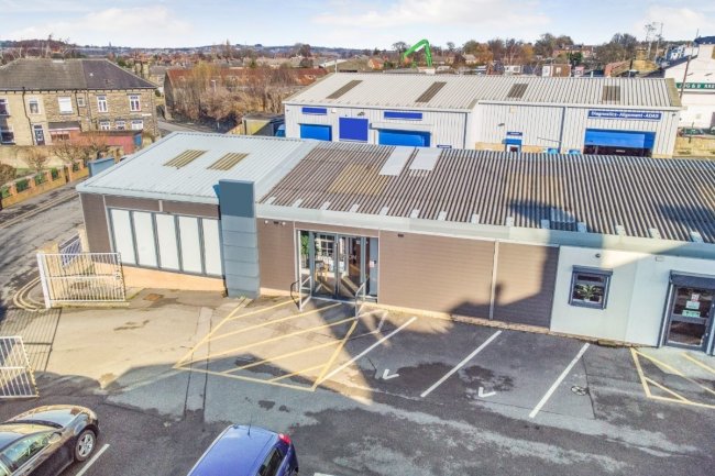 2 Arthur Street, Stanningley, Leeds LS28 6JY
 4