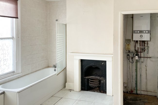 59 Lion Road, Bexleyheath, Kent DA6 8NW
 9