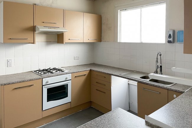 59 Lion Road, Bexleyheath, Kent DA6 8NW
 9