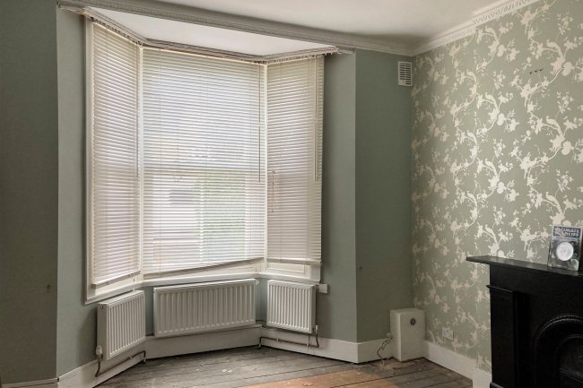 302 Trinity Road, Wandsworth, London SW18 3RG
 8