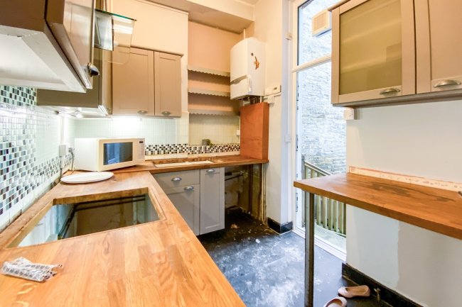 302 Trinity Road, Wandsworth, London SW18 3RG
 8