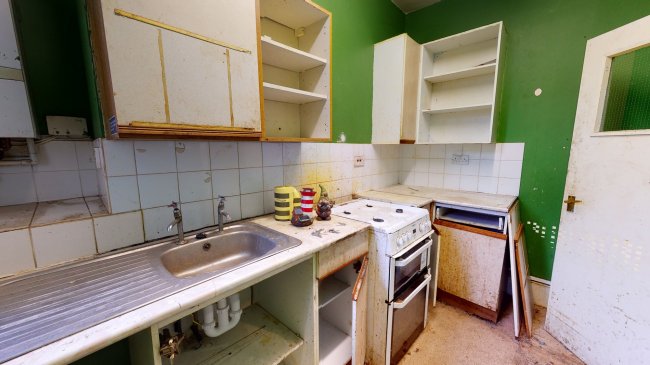 110a Pendle Road, Streatham, London SW16 6RY 
 2