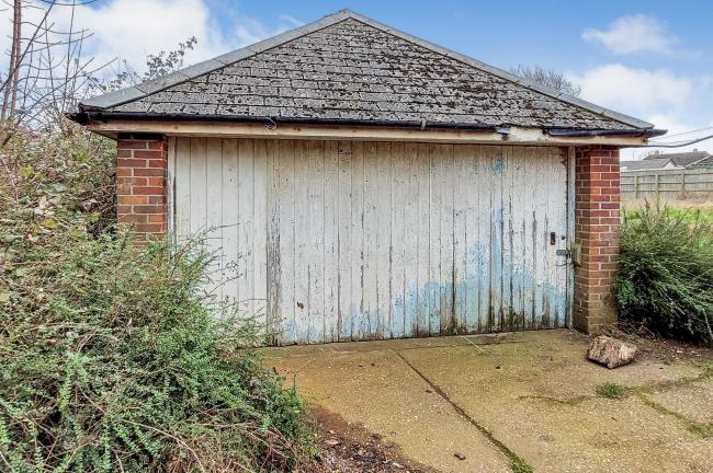 Arne Cottage, Wool, Dorset BH20 6EJ
 8