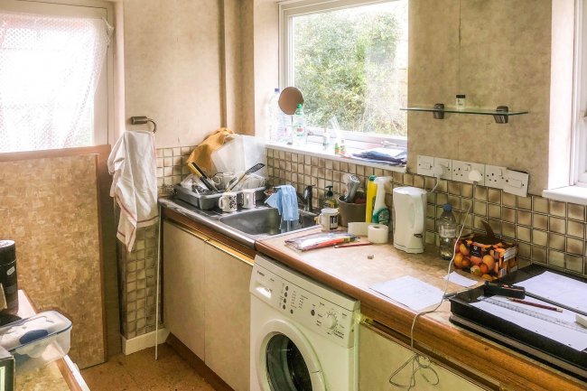 2A Woolwich Road, Belvedere, Kent, DA17 5EW
 3