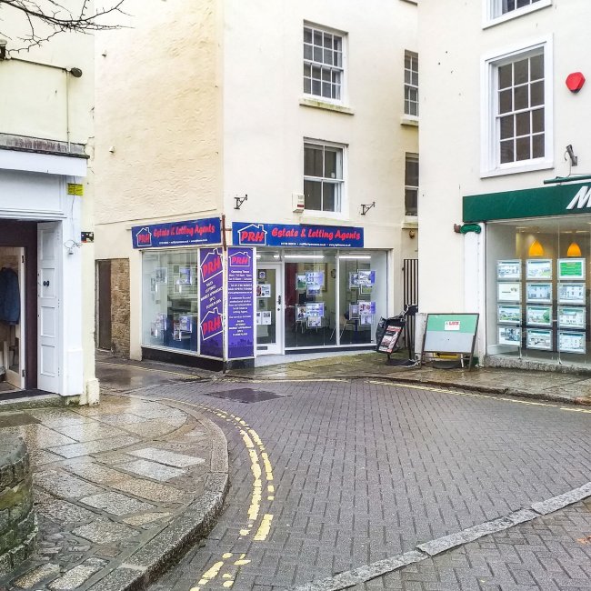 4 Greenmarket, Penzance, Cornwall TR18 2SH 5