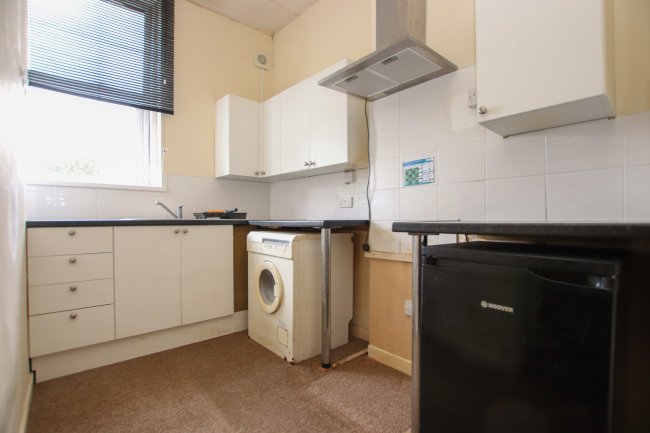 145 Wellsway, Bath BA2 4RZ
 4