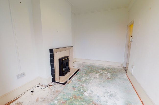 First Floor Flat, 6 Bodmin Street, Southfields, London SW18 4PT
 1