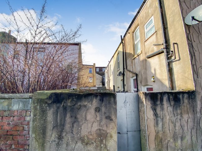 59 High Street, Blackpool FY1 2BN 3