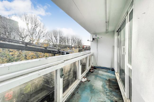 7 Gayton House, Chiltern Road, London, E3 4BX 3