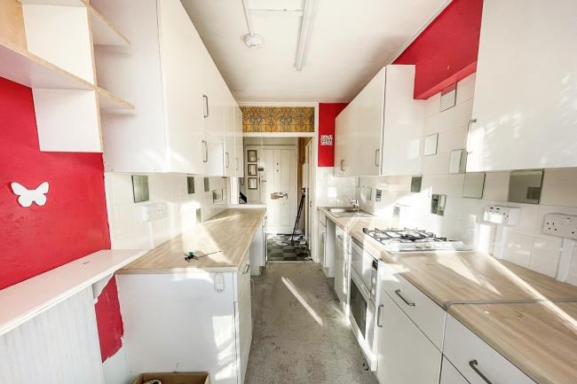 7 Gayton House, Chiltern Road, London, E3 4BX 3