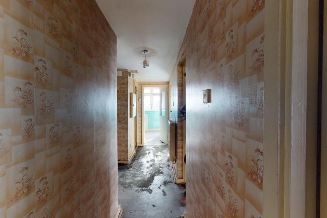 Flat 23 Henshall Point, Bromley High Street, London, E3 3EJ 
 5