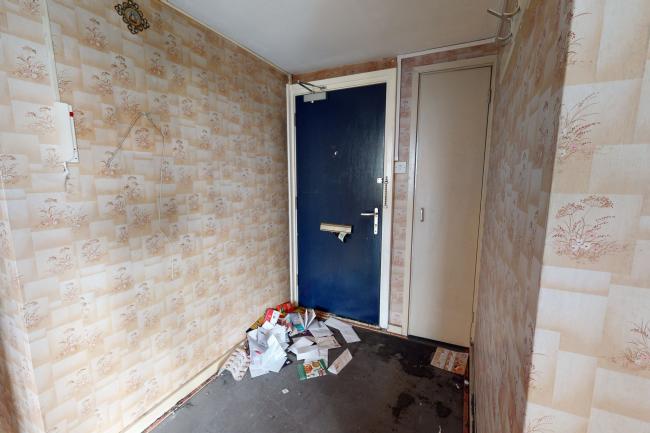 Flat 23 Henshall Point, Bromley High Street, London, E3 3EJ 
 5