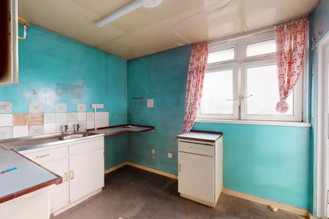 Flat 23 Henshall Point, Bromley High Street, London, E3 3EJ 
 5