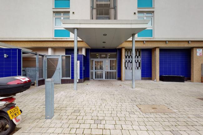 Flat 23 Henshall Point, Bromley High Street, London, E3 3EJ 
 5