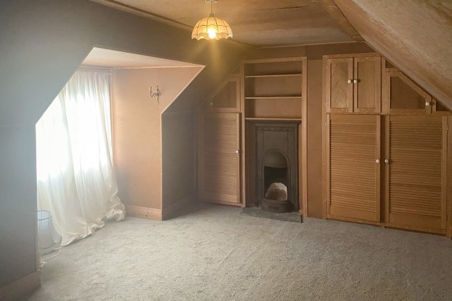 Avalon, Upper Bray Road, Bray, Maidenhead, SL6 2DB
 9