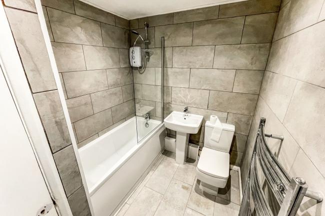 Basement Flat, 22 Lambert Road, Brixton, London SW2 5BD
 1