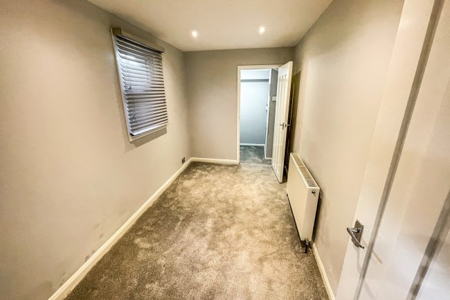 Basement Flat, 22 Lambert Road, Brixton, London SW2 5BD
 1