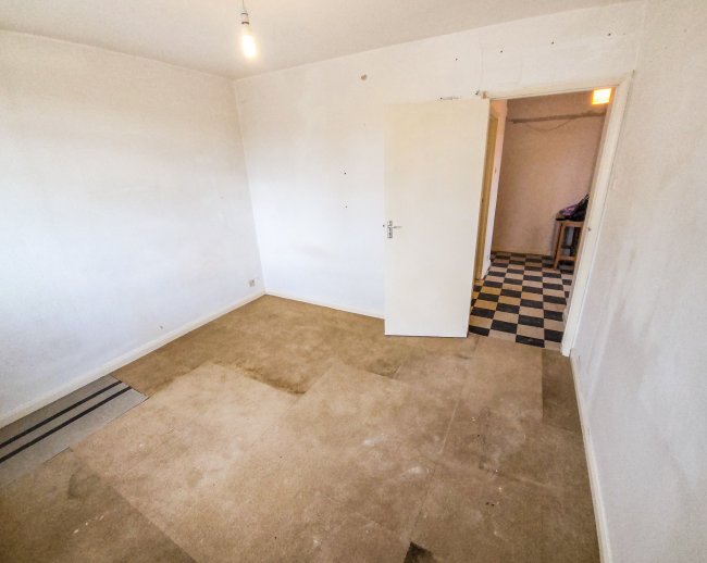 Flat 4, Cavendish House, Cavendish Road, Chiswick, London, W4 3TD
 8