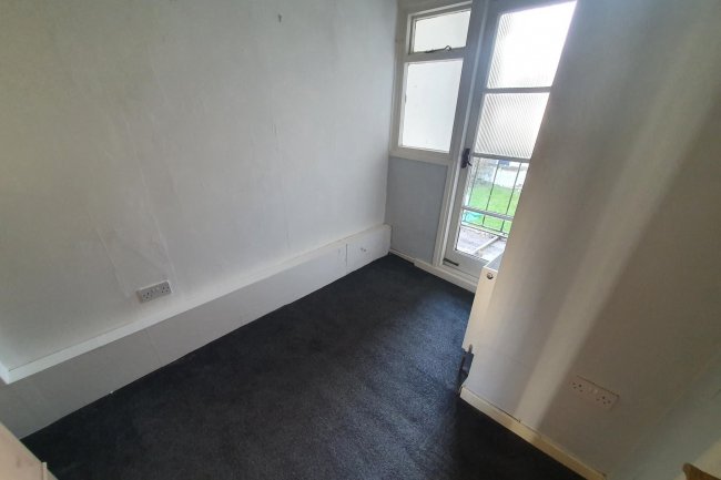 Flat 2 Abergeldie House, Marina, Bexhill-On-Sea, East Sussex TN40 1DD
 9