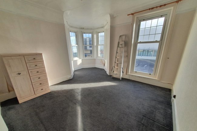 Flat 2 Abergeldie House, Marina, Bexhill-On-Sea, East Sussex TN40 1DD
 9