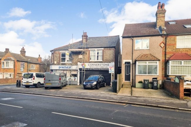 18-20 The Brent, Dartford, Kent DA1 1YD
 3