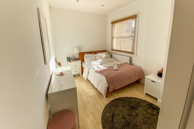 2-2A Oldridge Road, Balham, London, SW12 8PG
 7