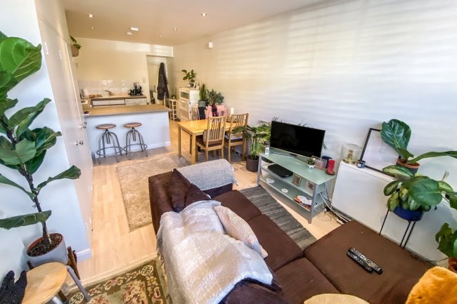 2-2A Oldridge Road, Balham, London, SW12 8PG
 7