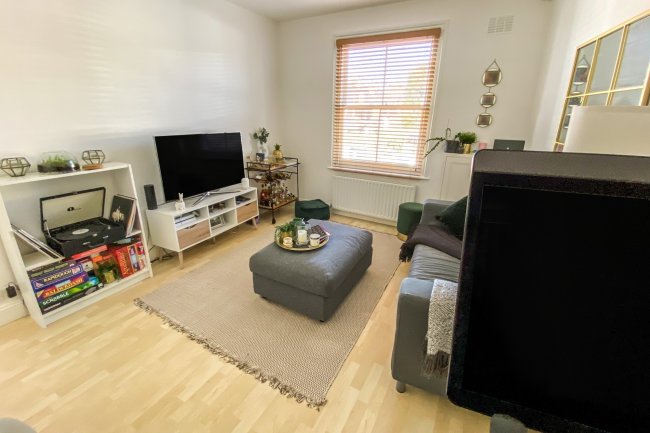 2-2A Oldridge Road, Balham, London, SW12 8PG
 7