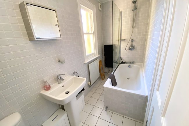 2-2A Oldridge Road, Balham, London, SW12 8PG
 7