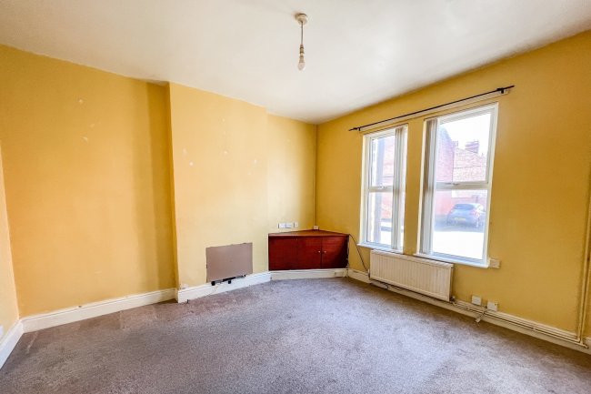 23 Glapton Road, Nottingham, NG2 2FF
 6