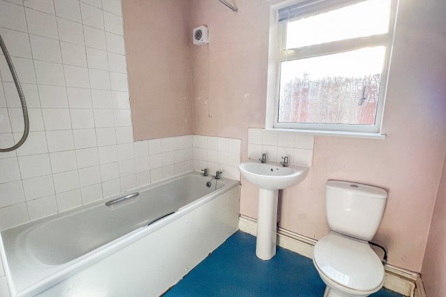 23 Glapton Road, Nottingham, NG2 2FF
 6