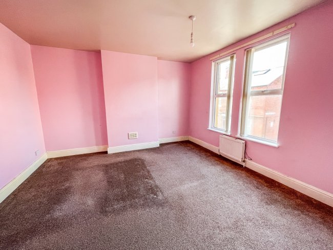 23 Glapton Road, Nottingham, NG2 2FF
 6