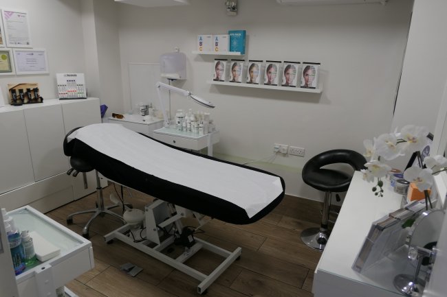 25 Bedford Hill, Balham, London SW12 9EX 2