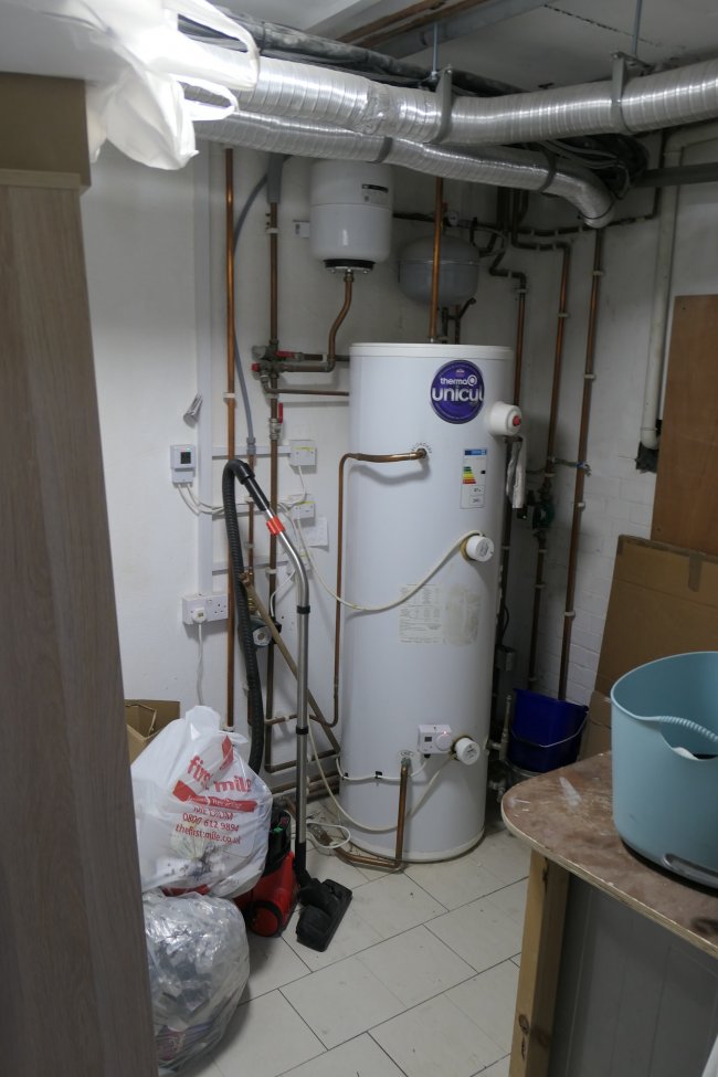 25 Bedford Hill, Balham, London SW12 9EX 2