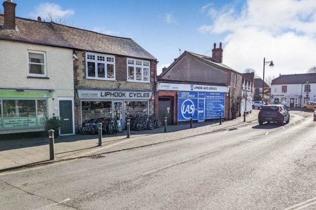 14A The Square, Liphook GU30 7AH 10