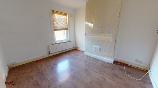 310 Plumstead Common Road, Plumstead, London SE18 2RT 3